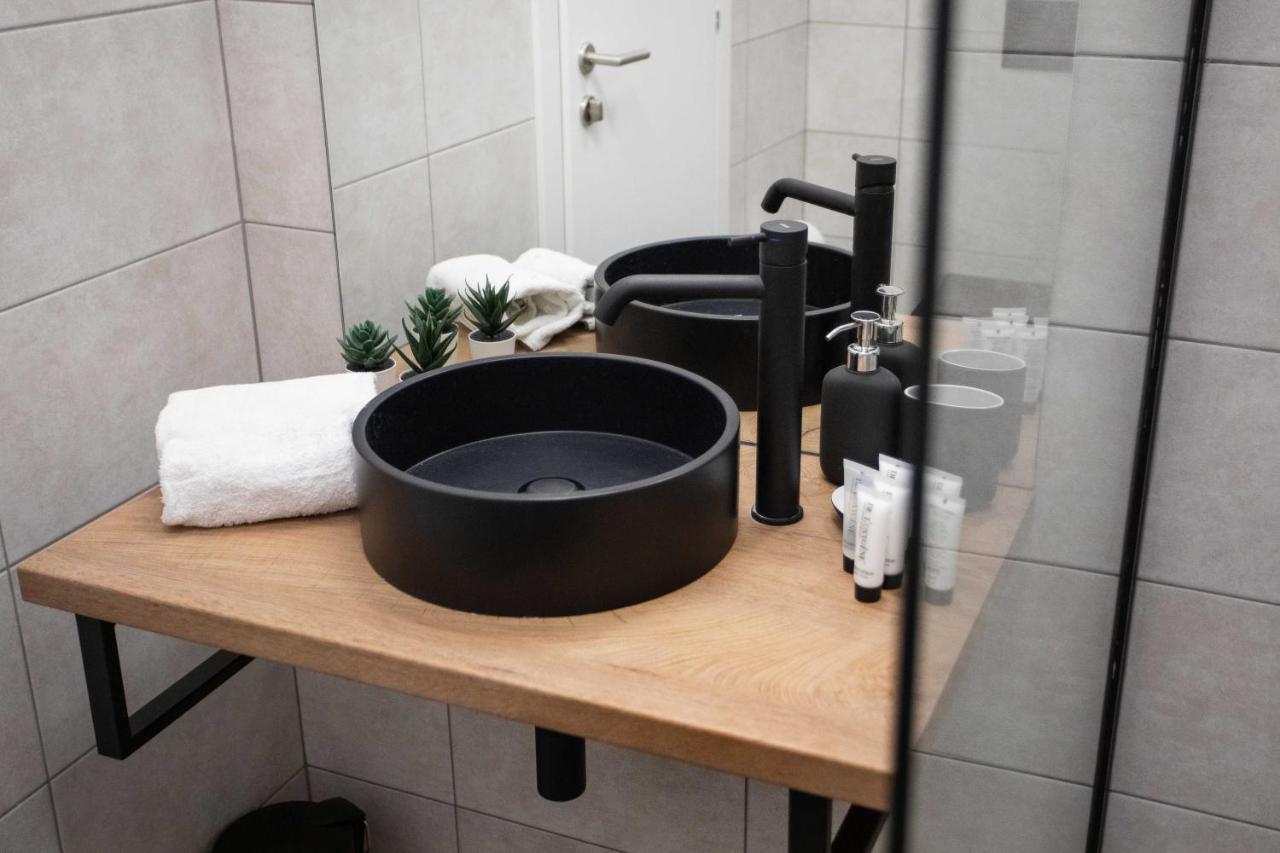 Design City Center Apartments Near Park Zrinjevac Zagreb Dış mekan fotoğraf