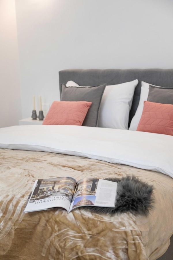 Design City Center Apartments Near Park Zrinjevac Zagreb Dış mekan fotoğraf
