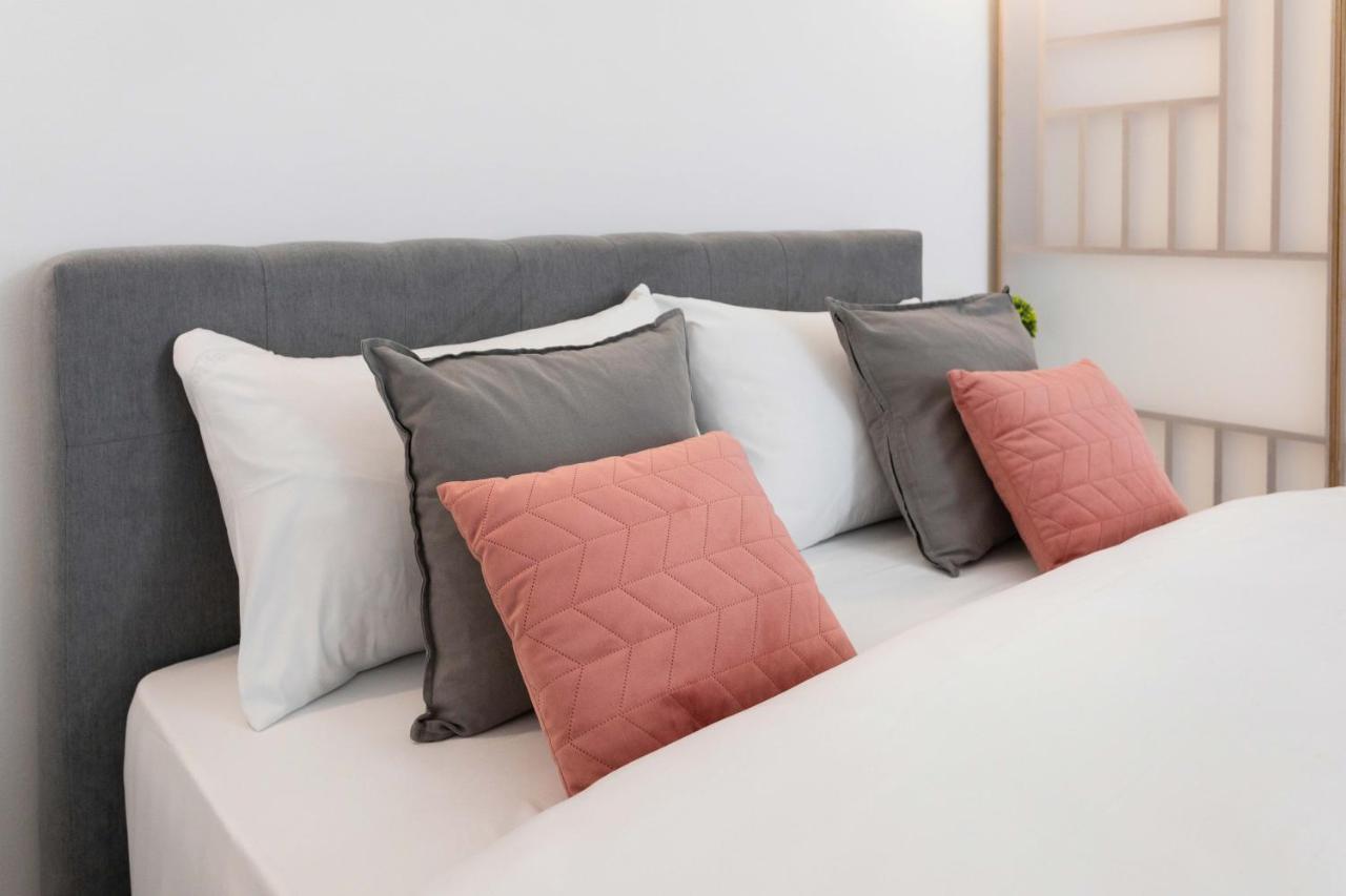 Design City Center Apartments Near Park Zrinjevac Zagreb Dış mekan fotoğraf